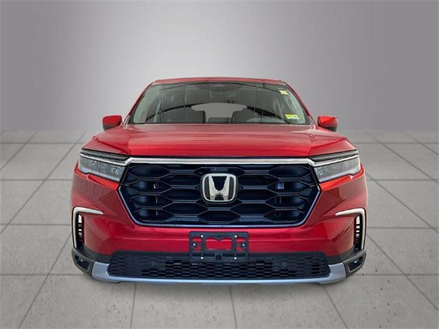 new 2025 Honda Pilot car, priced at $48,280