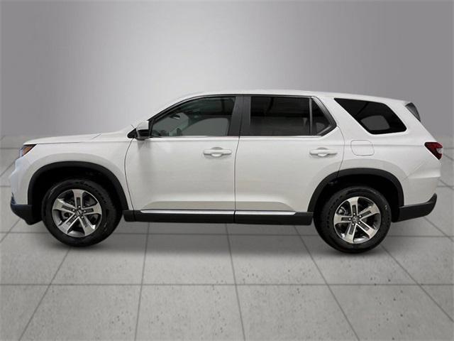 new 2025 Honda Pilot car, priced at $47,550