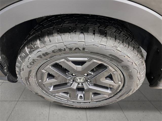 new 2026 Honda CR-V Hybrid car, priced at $40,250