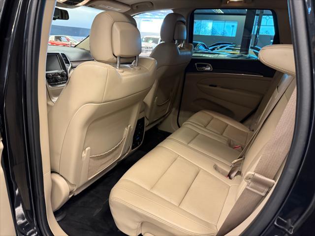 used 2015 Jeep Grand Cherokee car, priced at $18,999