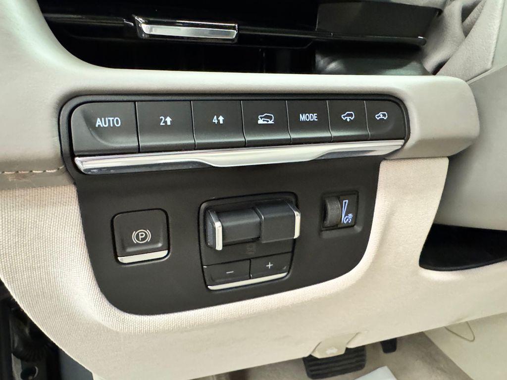 used 2021 Cadillac Escalade ESV car, priced at $62,999