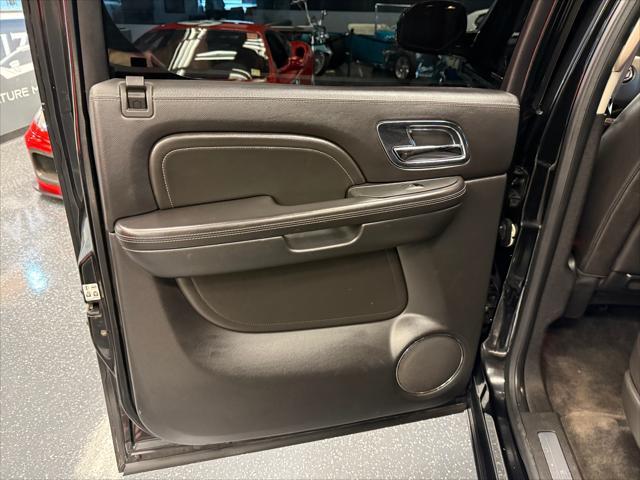 used 2013 Cadillac Escalade ESV car, priced at $18,999