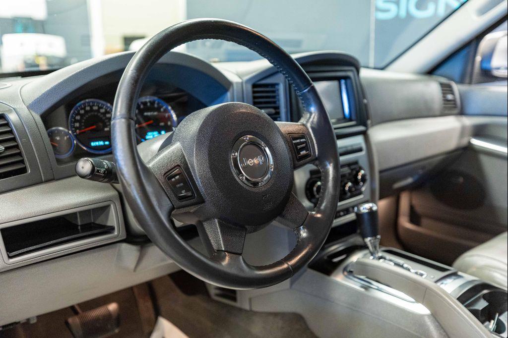 used 2007 Jeep Grand Cherokee car, priced at $23,999