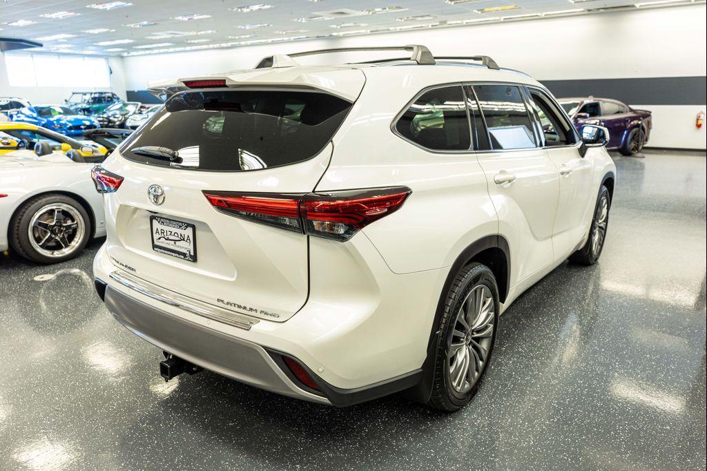 used 2020 Toyota Highlander car, priced at $34,999
