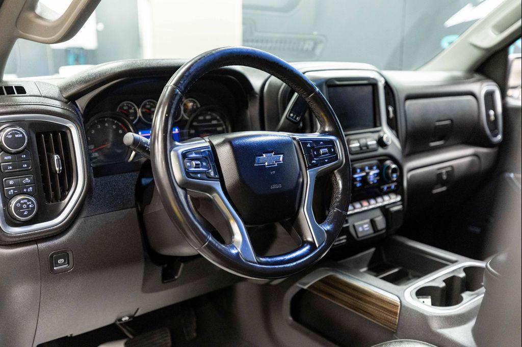 used 2020 Chevrolet Silverado 1500 car, priced at $33,999