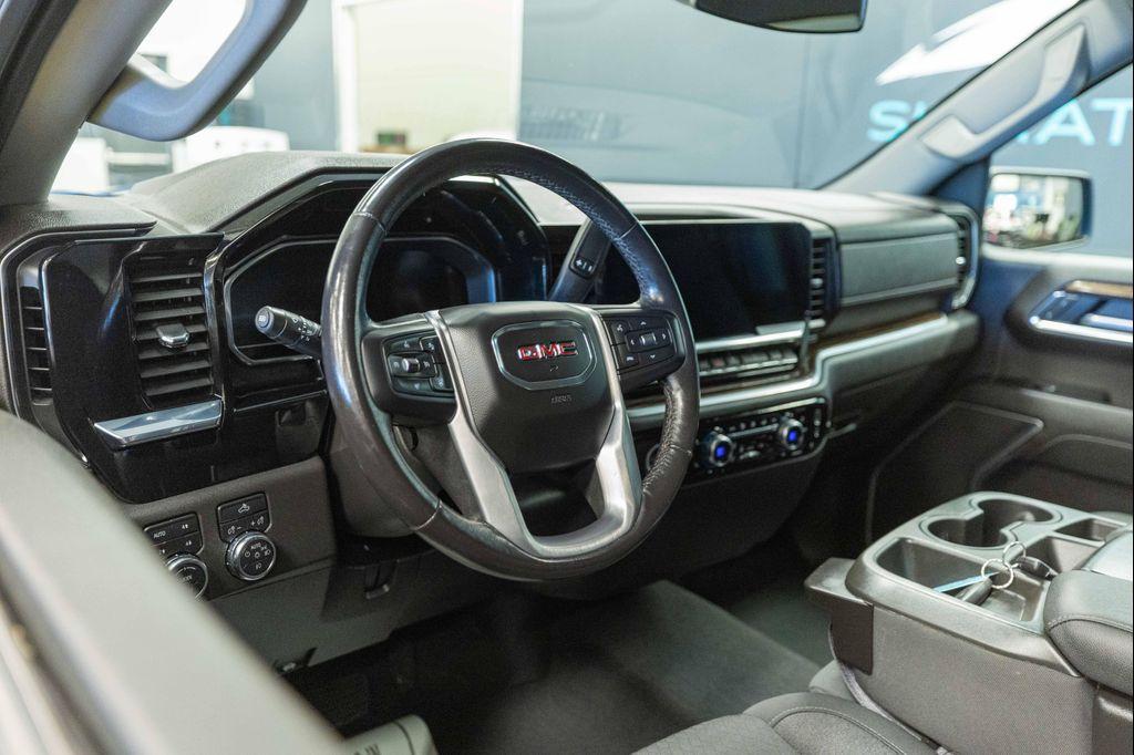 used 2022 GMC Sierra 1500 car, priced at $46,999