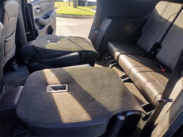 used 2023 Chevrolet Traverse car, priced at $33,980