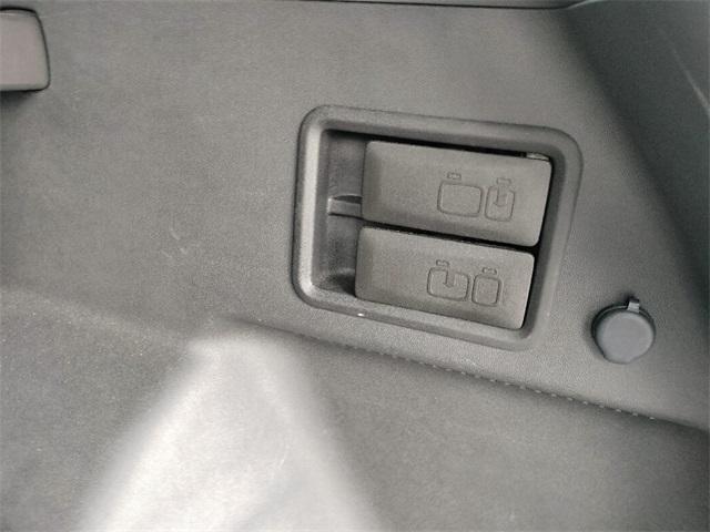 used 2023 Chevrolet Equinox car, priced at $24,000