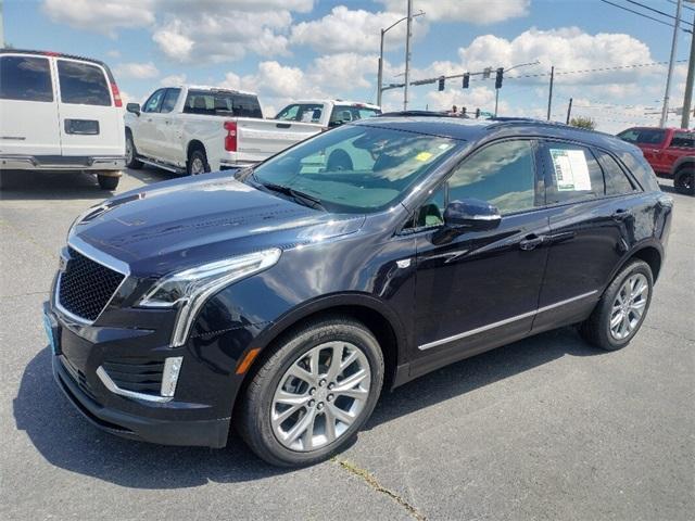 used 2021 Cadillac XT5 car, priced at $31,000