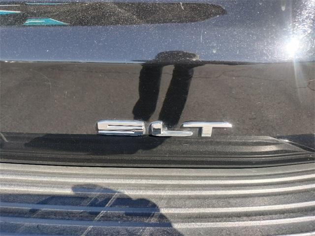 used 2022 GMC Yukon XL car, priced at $44,000