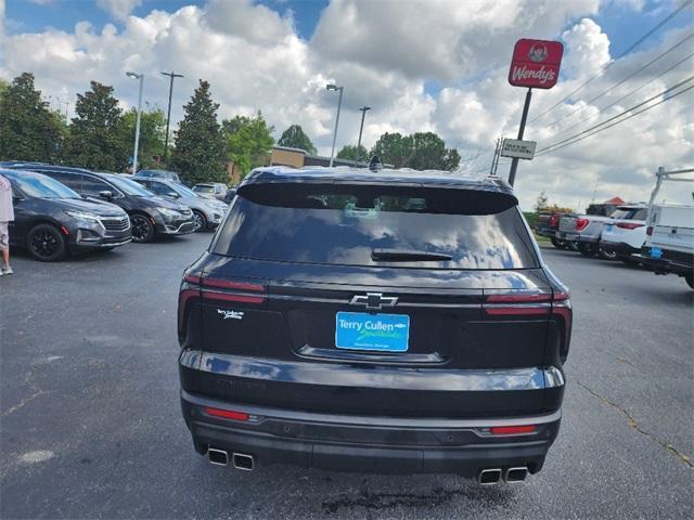used 2024 Chevrolet Traverse car, priced at $34,850