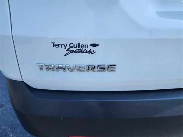 used 2023 Chevrolet Traverse car, priced at $28,450