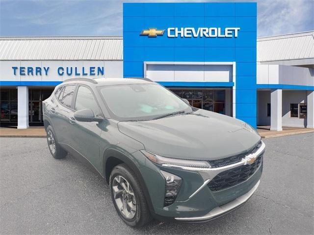 used 2025 Chevrolet Trax car, priced at $23,000