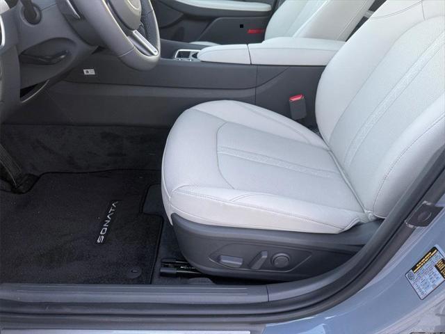 new 2025 Hyundai Sonata Hybrid car, priced at $38,115