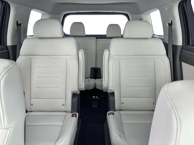 new 2025 Hyundai Santa Fe car, priced at $48,580
