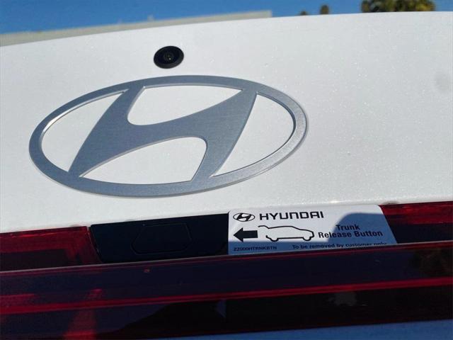new 2025 Hyundai Elantra car, priced at $30,585