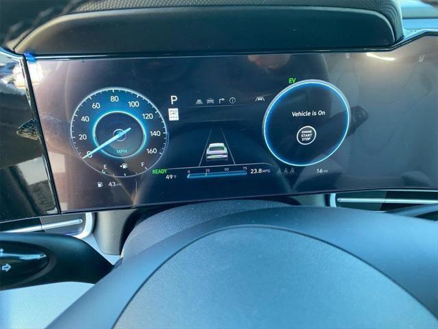 new 2025 Hyundai Elantra car, priced at $30,585