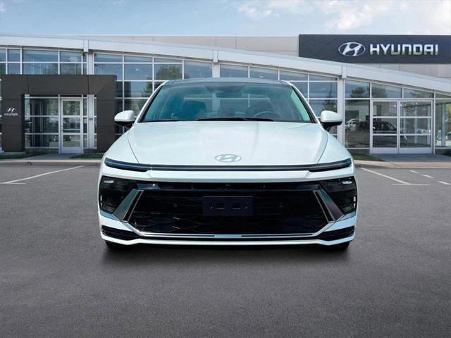 new 2025 Hyundai Sonata Hybrid car, priced at $38,895