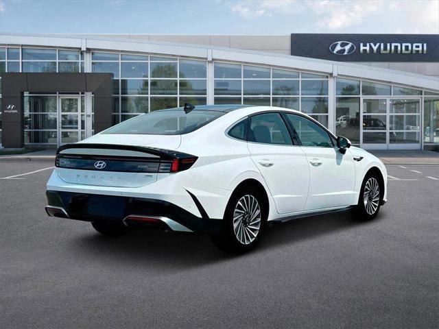 new 2025 Hyundai Sonata Hybrid car, priced at $38,895