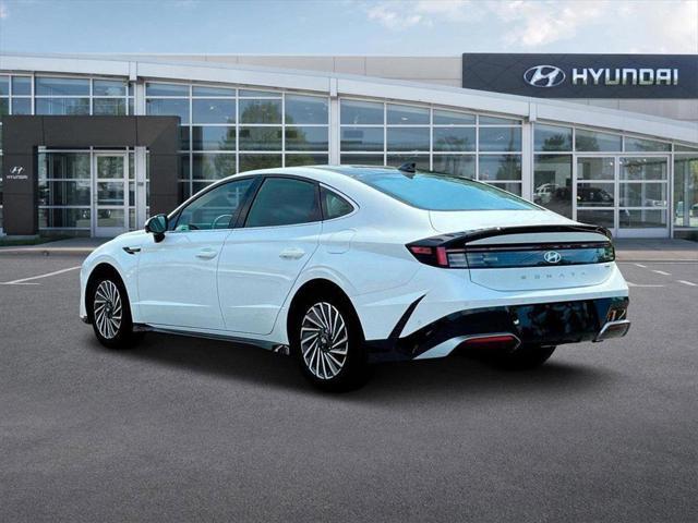 new 2025 Hyundai Sonata Hybrid car, priced at $38,895