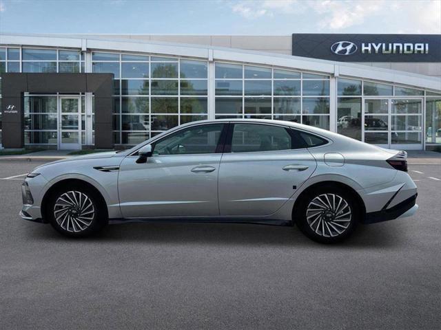 new 2025 Hyundai Sonata Hybrid car, priced at $38,385