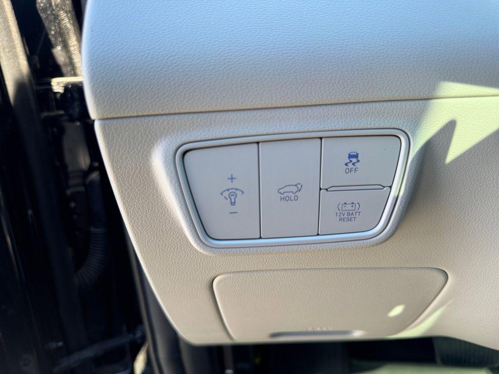 used 2024 Hyundai TUCSON Hybrid car, priced at $31,333