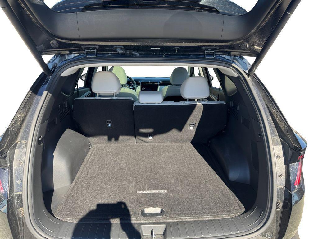 used 2024 Hyundai TUCSON Hybrid car, priced at $31,333