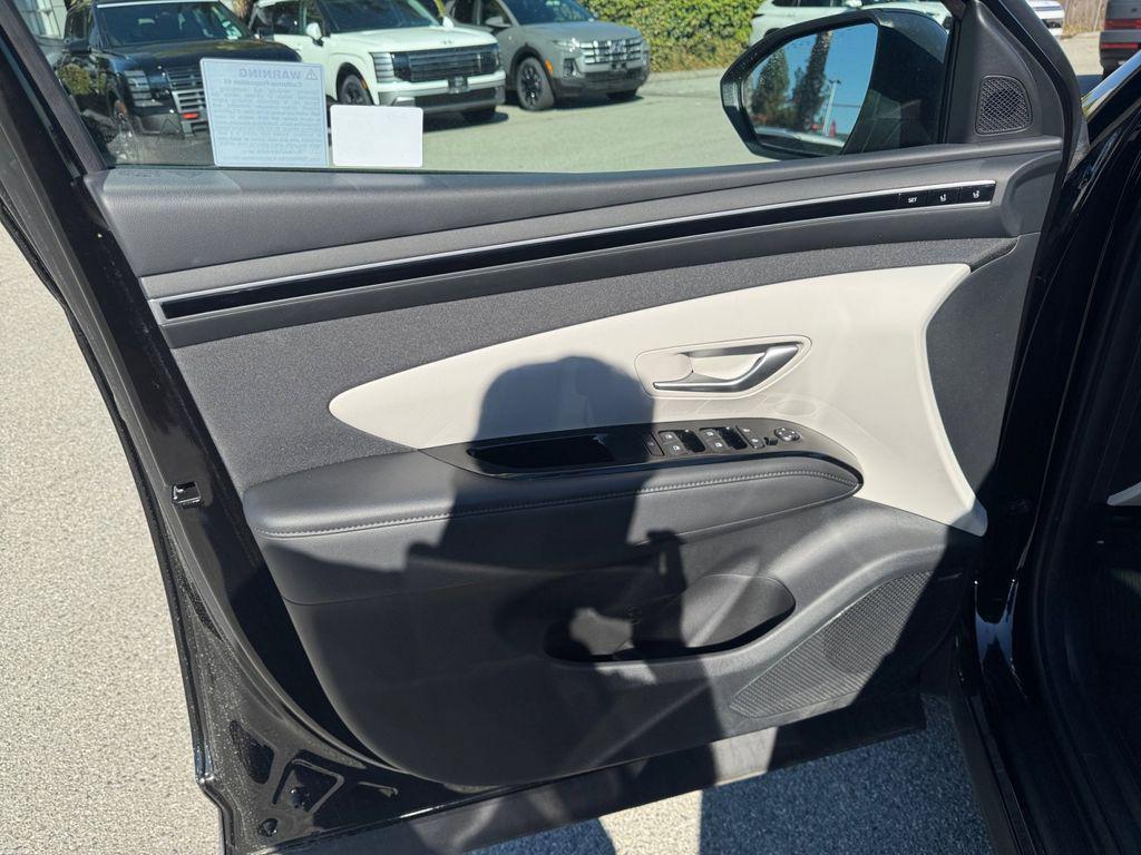 used 2024 Hyundai TUCSON Hybrid car, priced at $31,333