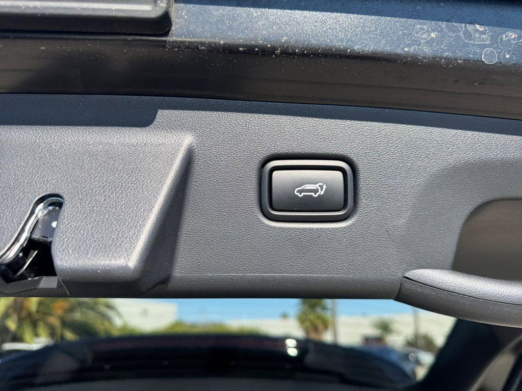 used 2024 Hyundai TUCSON Hybrid car, priced at $31,333