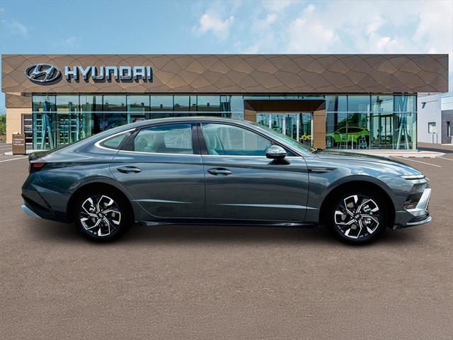 new 2025 Hyundai Sonata car, priced at $29,855