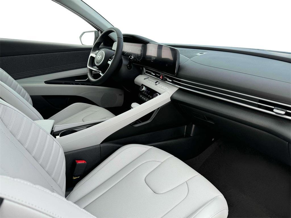 new 2025 Hyundai Elantra car, priced at $30,925