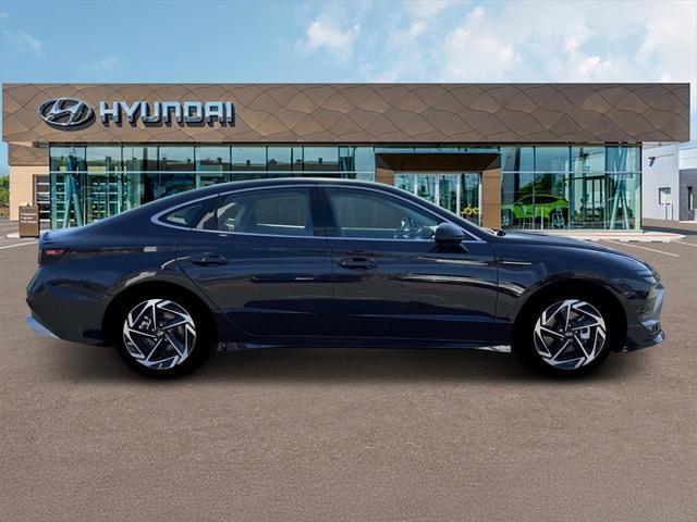 new 2025 Hyundai Sonata car, priced at $31,899