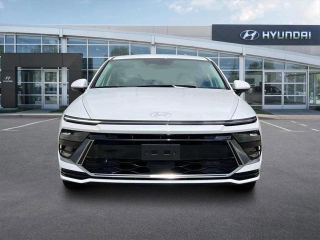 new 2025 Hyundai Sonata Hybrid car, priced at $32,630