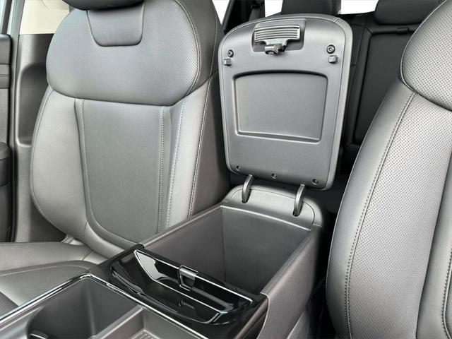 new 2025 Hyundai TUCSON Hybrid car, priced at $38,640