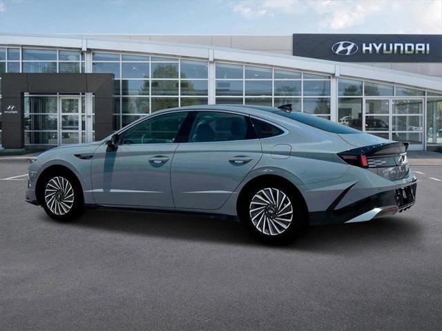 new 2025 Hyundai Sonata Hybrid car, priced at $38,080