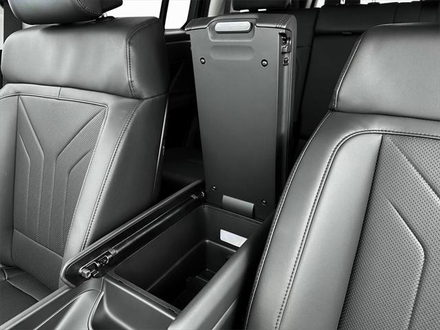 new 2025 Hyundai Santa Fe car, priced at $40,165