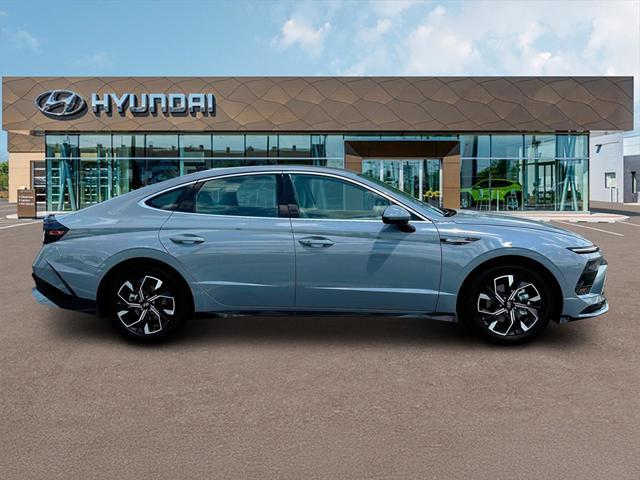new 2025 Hyundai Sonata car, priced at $28,885
