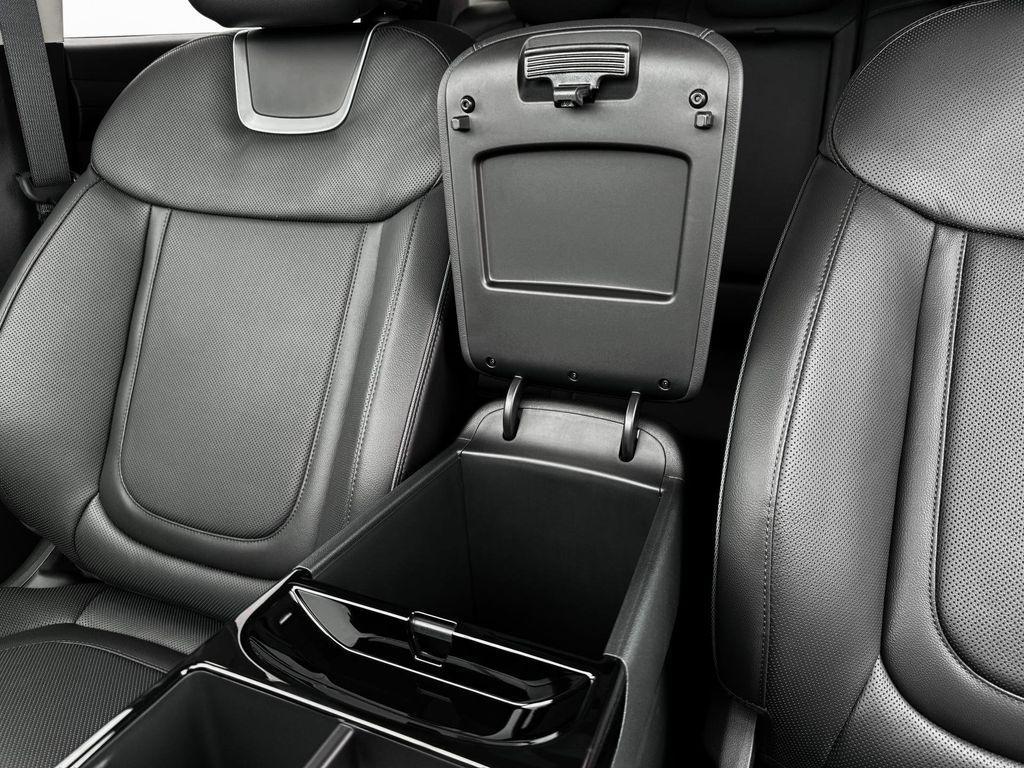 new 2025 Hyundai TUCSON Hybrid car, priced at $42,390