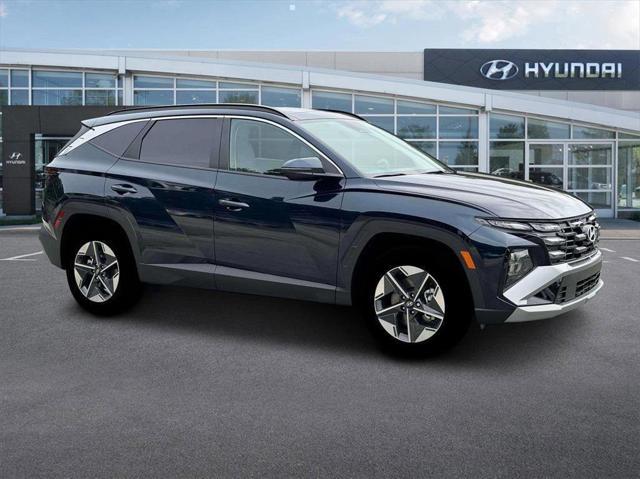 new 2025 Hyundai TUCSON Hybrid car, priced at $37,435