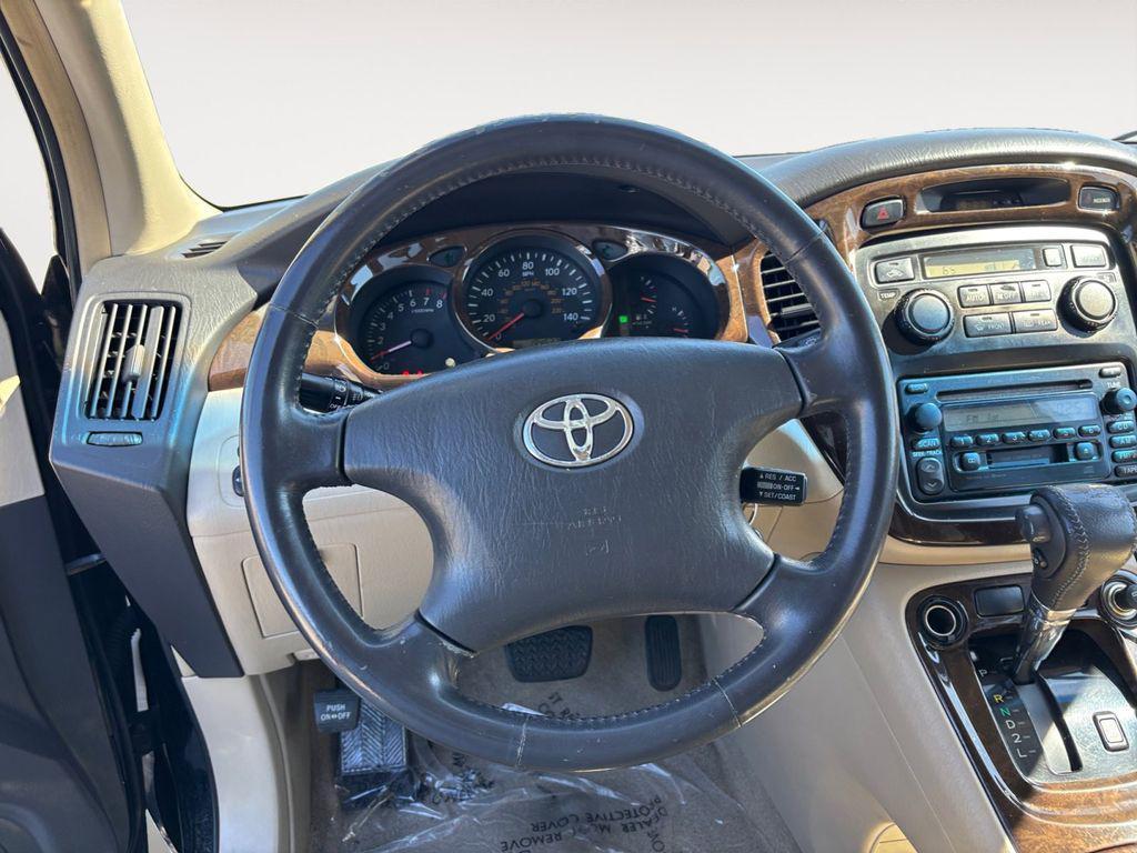used 2003 Toyota Highlander car, priced at $4,100