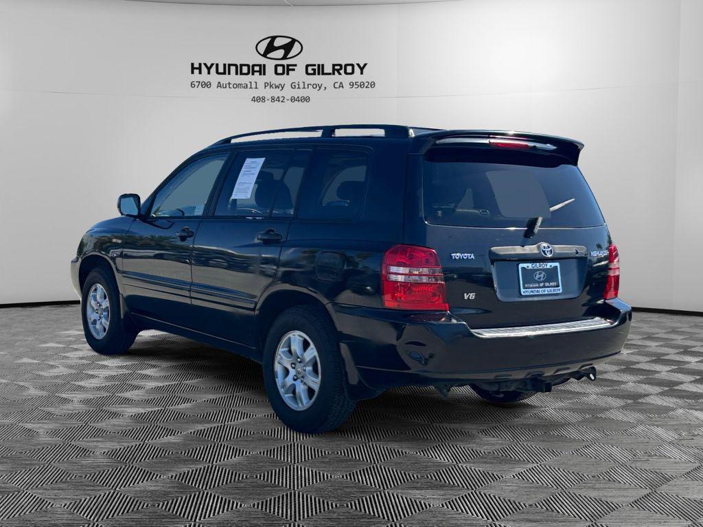 used 2003 Toyota Highlander car, priced at $4,100