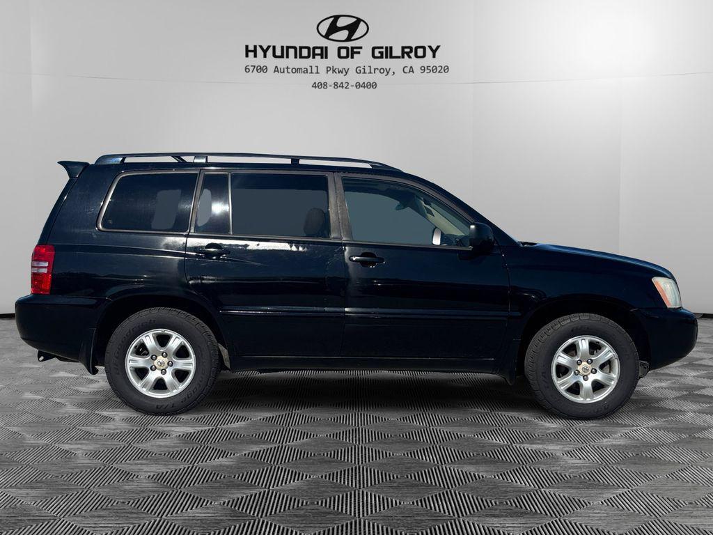 used 2003 Toyota Highlander car, priced at $4,100