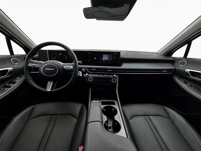 new 2025 Hyundai Sonata Hybrid car, priced at $38,575