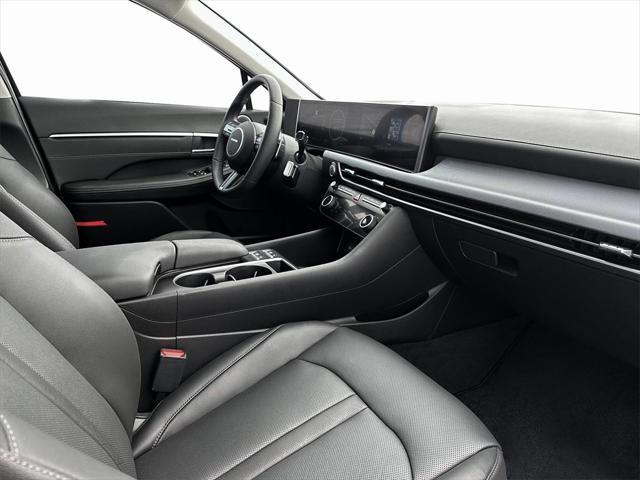 new 2025 Hyundai Sonata Hybrid car, priced at $38,575