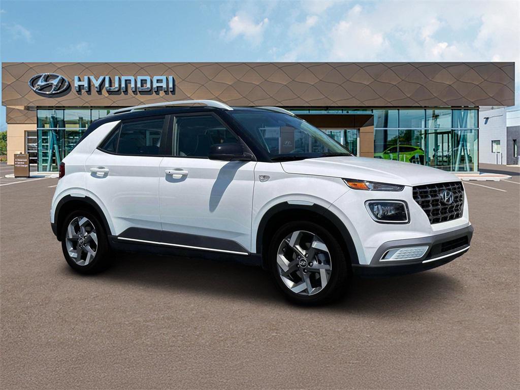 new 2025 Hyundai Venue car, priced at $25,550