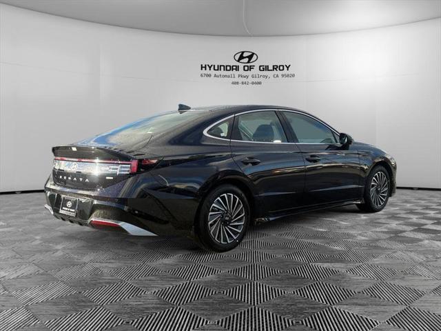 new 2025 Hyundai Sonata Hybrid car, priced at $37,995