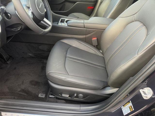 new 2025 Hyundai Sonata Hybrid car, priced at $37,995