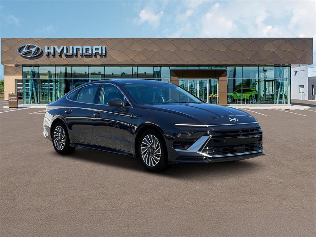 new 2025 Hyundai Sonata Hybrid car, priced at $38,130