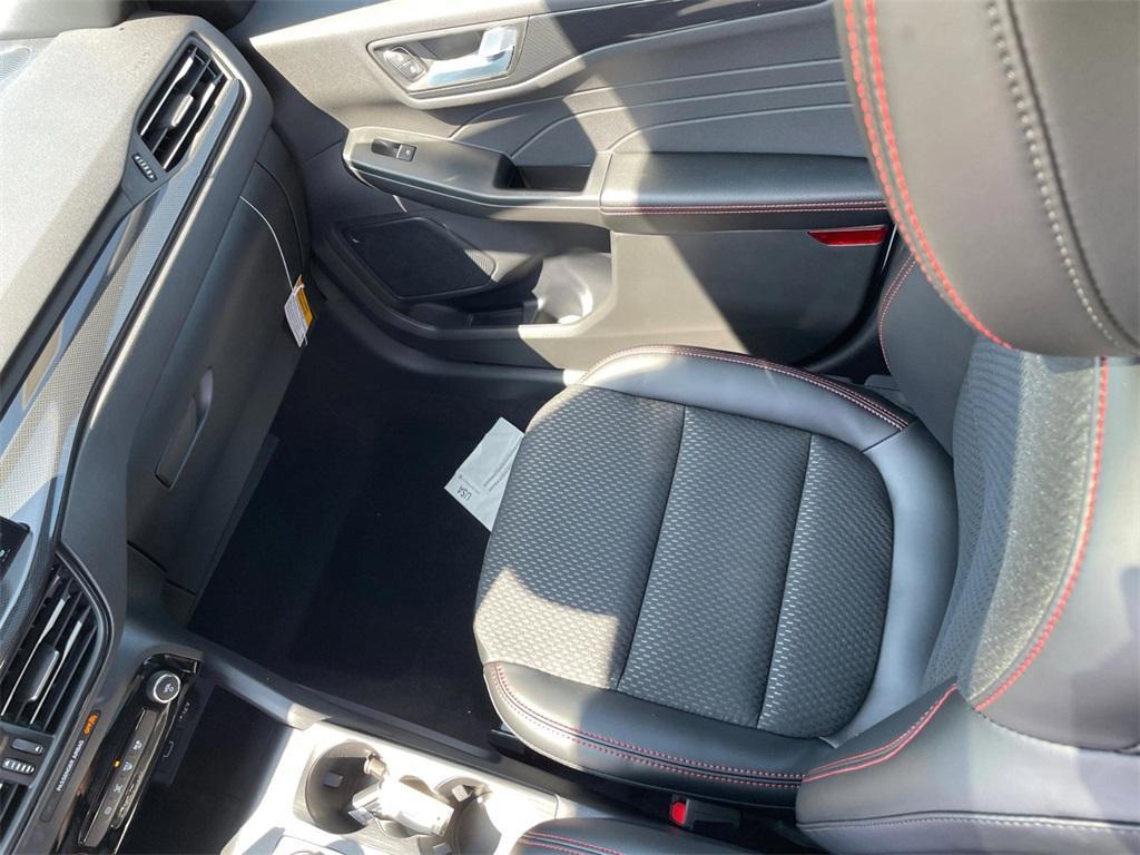 new 2025 Ford Escape car, priced at $30,580