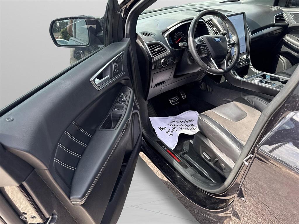 used 2021 Ford Edge car, priced at $27,990